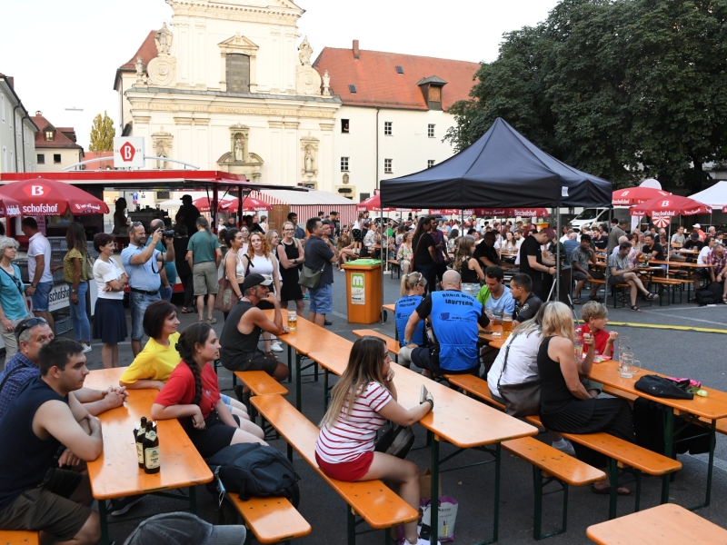 Festplatz im Freien