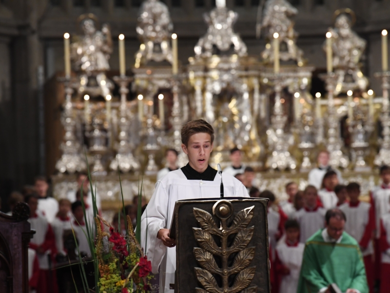 Redner in Kirche
