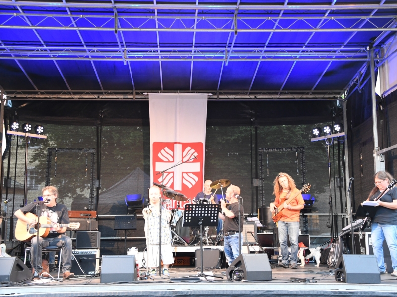 Musiker auf B&uuml;hne