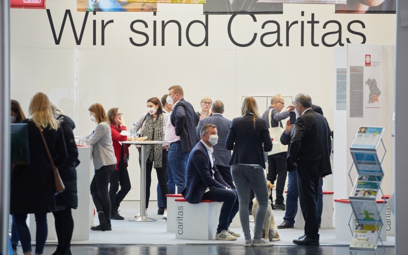 Menschen auf Messe