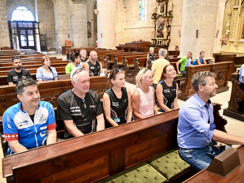 Personen in Kirche