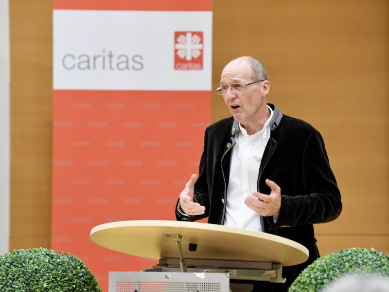 Redner am Pult