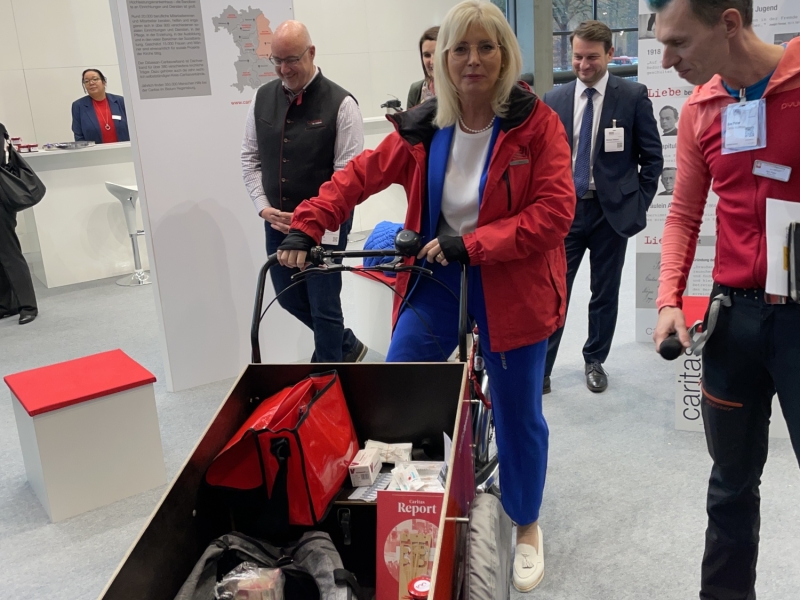 Menschen auf Messe