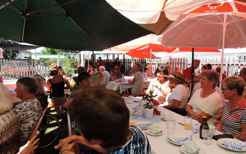 Menschen beim Essen