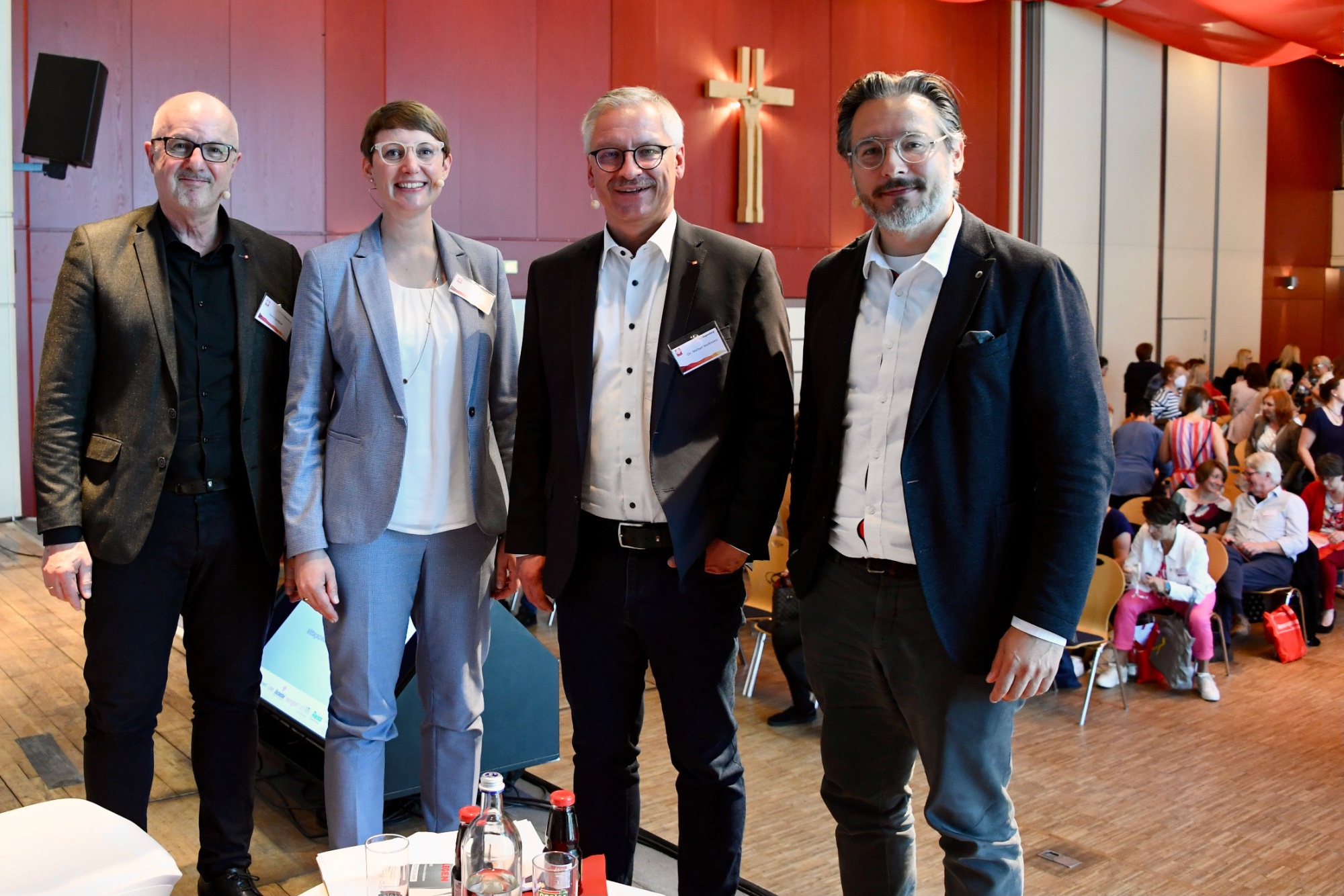 4 Personen im Portrait