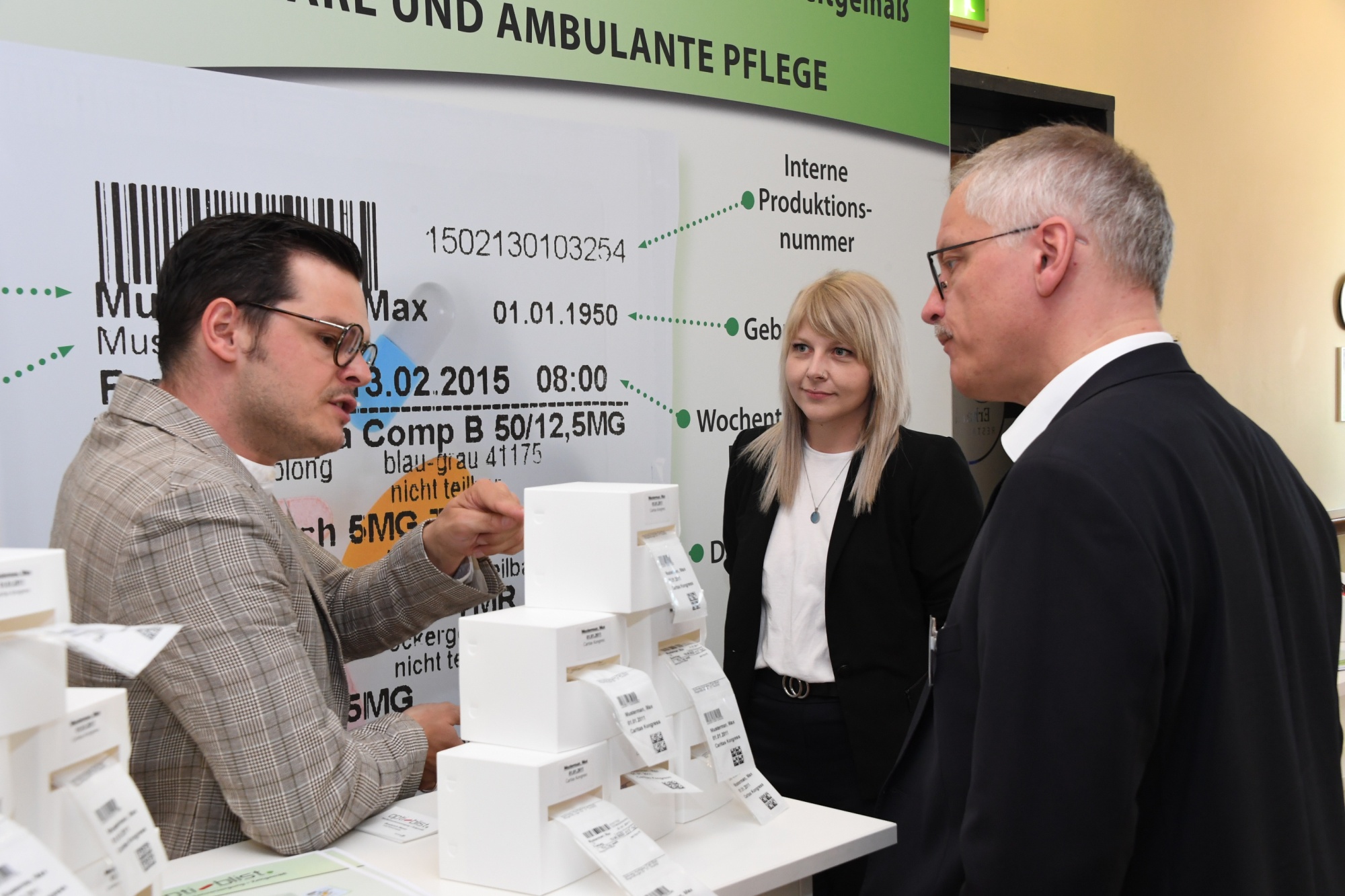 Personen auf einem Kongress