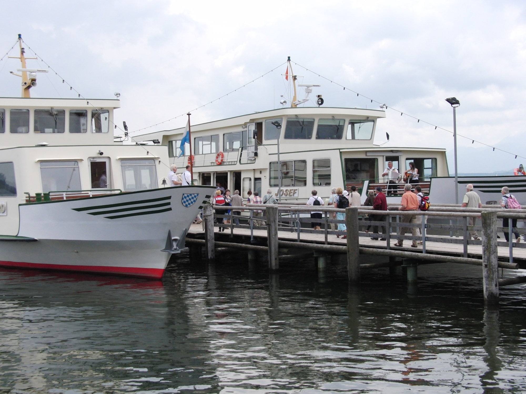 Boote und Steg