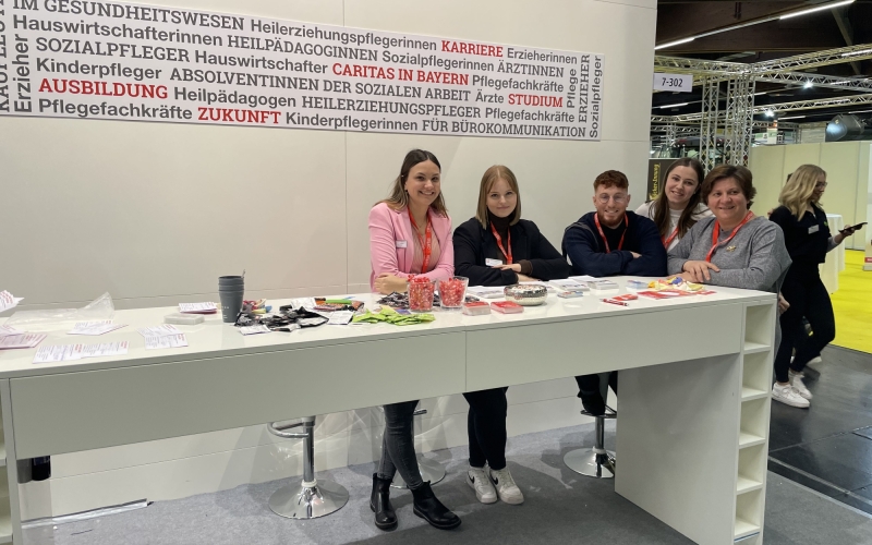 Menchen auf Messe