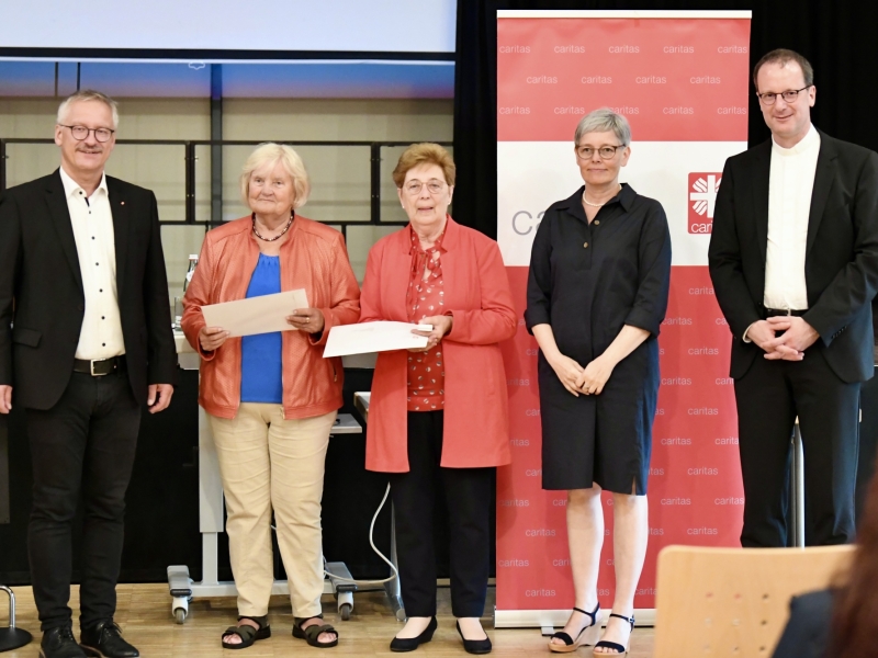 Personen im Portrait auf B&uuml;hn