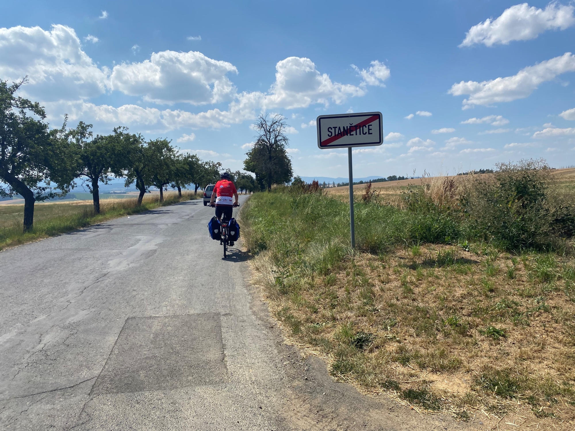 Fahrradfahrrer im Sommer