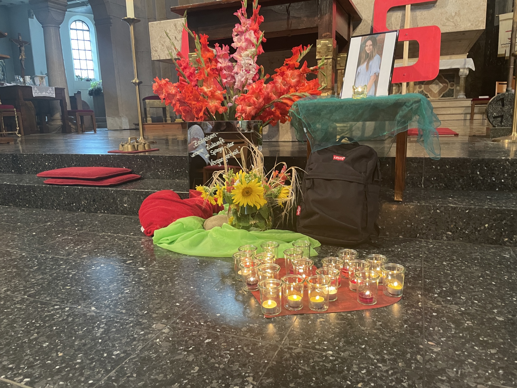 Schmuck in Kirche