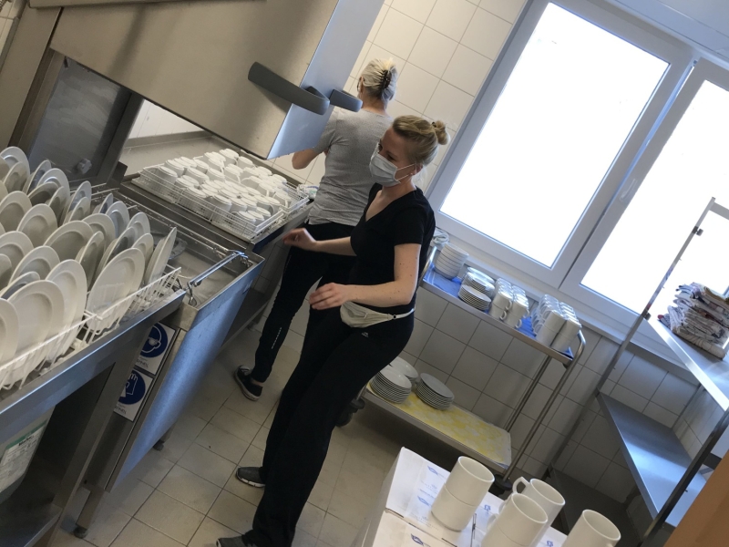 Menschen in K&uuml;che
